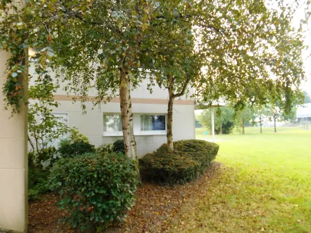 Good Night Hotel Отели в г. Азбрук