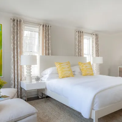 21 Broad Hotels near Madaket Beach