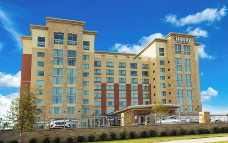 Drury Inn & Suites Dallas Frisco Отели рядом с достопримечательностью «Парк Фриско Коммонс»