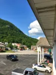 Cumberland Gap Inn Hotel a Pineville
