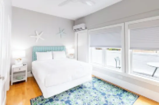 The Newport Lofts - 194 Thames Street Hotels in 