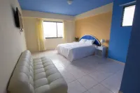 Blue Bay Hotel Hotels in Salinas