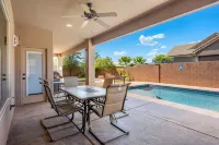 Escondido by RedAwning - Uima-altaat