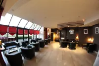 Auberge de Bourgogne Hotels in Saint-Cyr-les-Colons