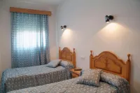 Hostal Arias Hotels in 