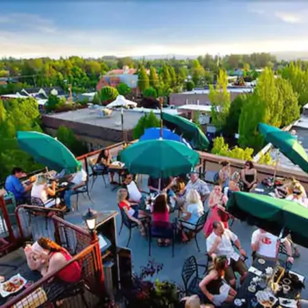 McMenamins Hotel Oregon