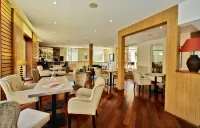 Hotel de Compostelle Hotels in Marquay