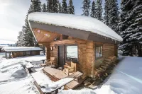 Lone Mountain Ranch Hotels near Beehive Basin