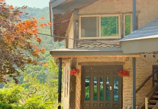 단양 토석상 독채스테이의 외관 모습