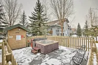 Steamboat Springs Condo w/ Hot Tub & Ski Bus! -  Apartamentos vacacionales