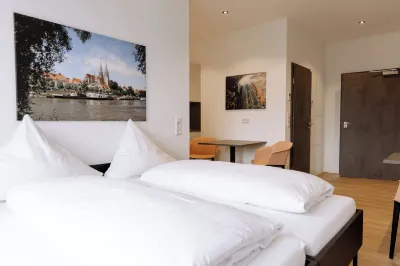 Heufeldboardinghouse Hotels in Abensberg
