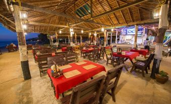 Lanta Nice Beach Resort