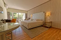 Carvoeiro Garden Hotel فنادق في Lagoa