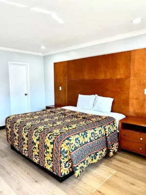 Aqua Inn Motel