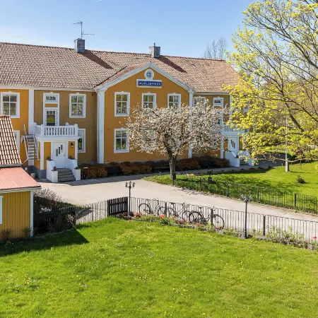 Mjällbyhus Pensionat & Stugby