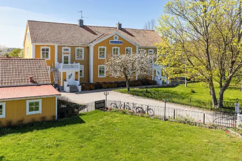 Mjällbyhus Pensionat & Stugby - 2 estrellas