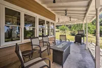 Historic Mariposa Stagecoach Stop w/ Gas Fire Pit! - spa