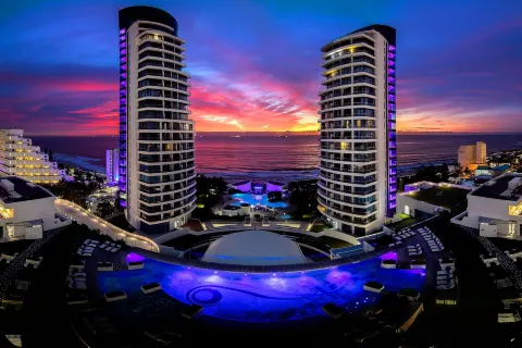 The Capital Pearls Hotel