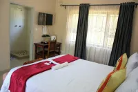 Lulu Guest Lodge, Low-Density Suburbs, Victoria Falls - Guest houses