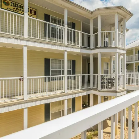 Ozark Mountain Getaway -Lake Access - Beautiful Views - Close to SDC!