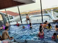 Halong Lavender Hotel - Pools
