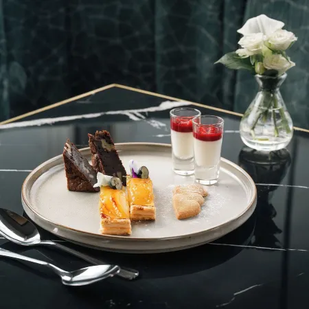 Hotel67