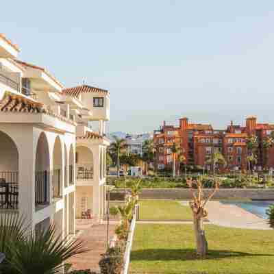 Hotel Puente Real Hotel Exterior