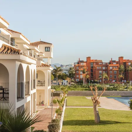 Hotel Puente Real