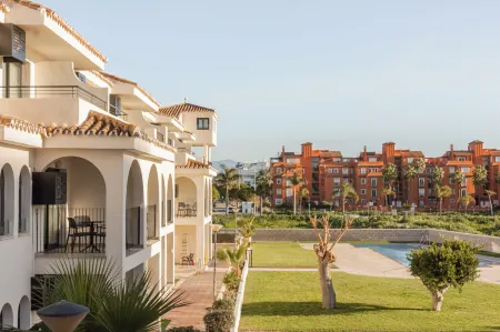 Hotel Puente Real