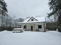 Riverside Retreat- Cozy Secluded 2 Bedroom Cabin on the Caddo River