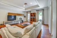 Guest House in Private Villa ~ 23 Mi to Washington