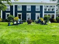 Gateways Inn Hotels in Lenox