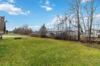 Comfortable and Comfortable 3-Bedroom Home.