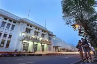 Gino Feruci Braga by KAGUM Hotels Hotel dekat Apotek Kimia Farma 10 Braga