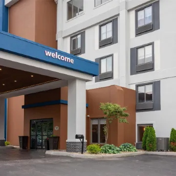 Hampton Inn Norton
