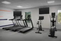 Hampton Inn & Suites Georgetown - Gym