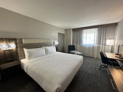 Best Western Plus Downtown Tacoma Hotels near Museum of Glass