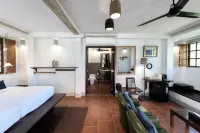 Villa Pateh Hotels in Sikao