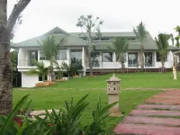 Phu View Resort Khao Yai Hotels near Wat Hua Pang