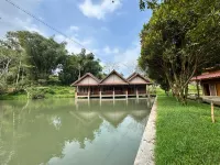 Saung Ciburial Hotels in Samarang