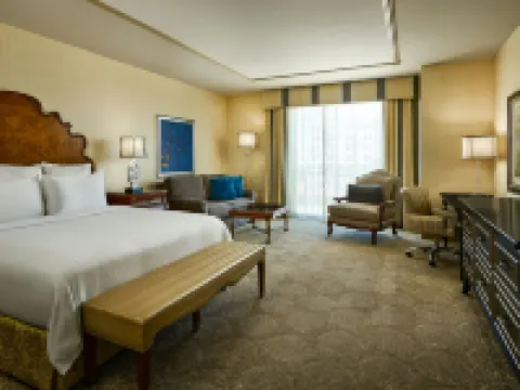 Woolley's Classic Suites Denver Airport Hotels in Aurora