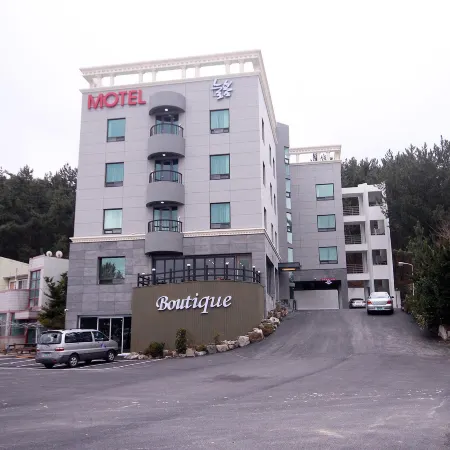 Uljin Neulbom Boutique