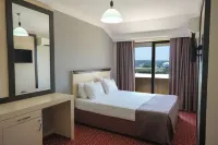 Azak Blue Otel Hotels near Türkleri Mah Arabi Camii