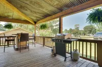 Charming Texarkana Home Lake and Pool Access! - 3-Star