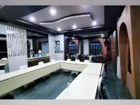 Oma Casa Hotel Các khách sạn gần Rumah Pengasingan Bung Karno