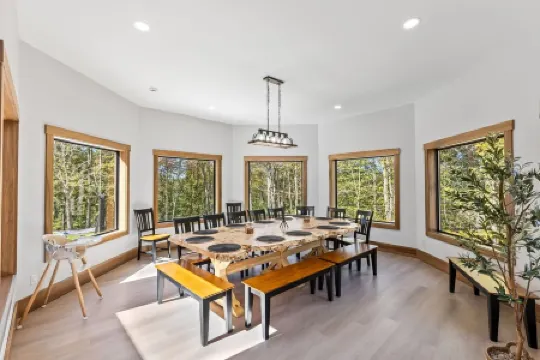 Lazaj Luxury Lodge With Saltwater Heated Pool