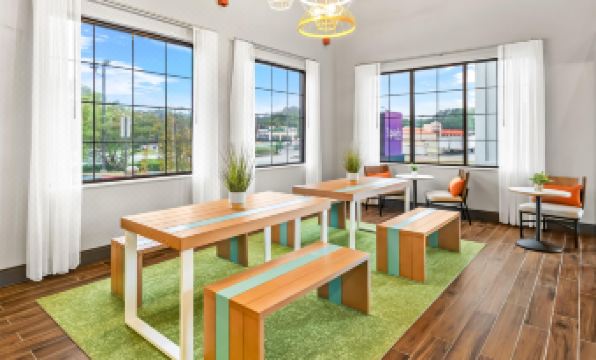 Spark by Hilton Duluth