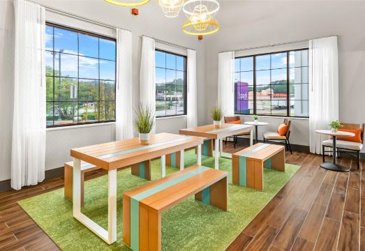 호텔 수영장 시설