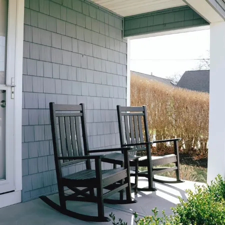 Charming Scarborough Beach, Narragansett 3-bedroom home getaway Отели рядом с достопримечательностью «Маяк Пойнт-Джудит»