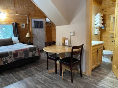 Caribou Cabins Hotels in 